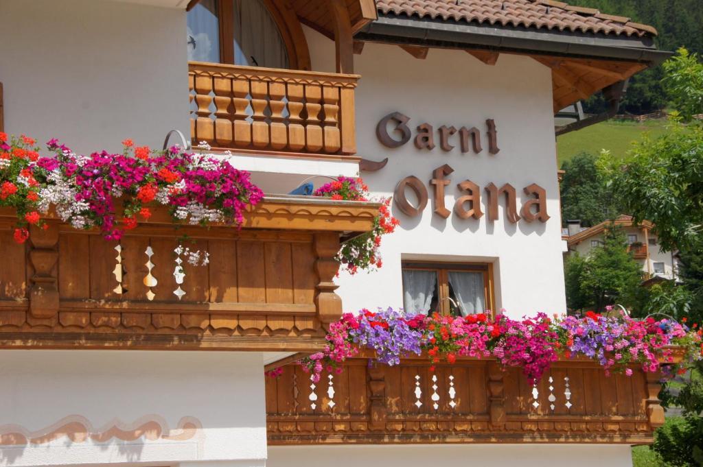Garni Tofana Hotell Corvara In Badia Eksteriør bilde