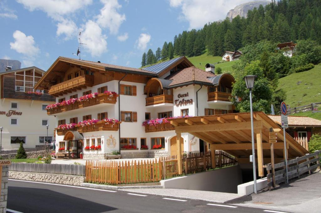 Garni Tofana Hotell Corvara In Badia Eksteriør bilde