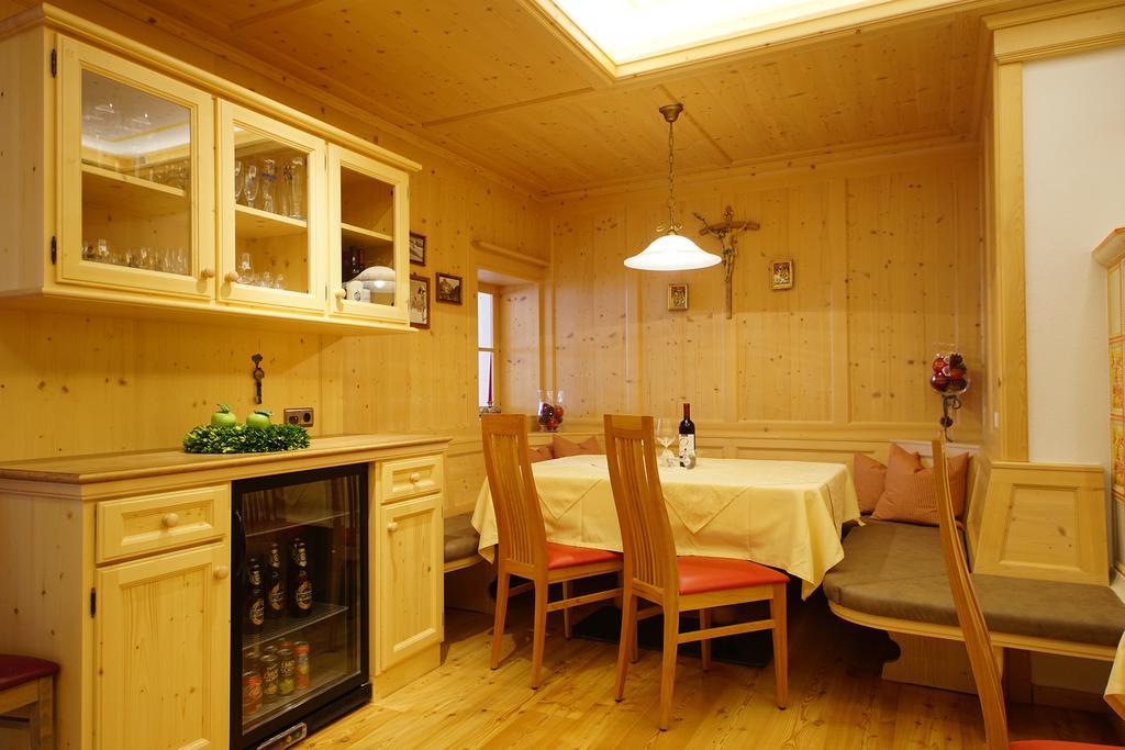 Garni Tofana Hotell Corvara In Badia Eksteriør bilde