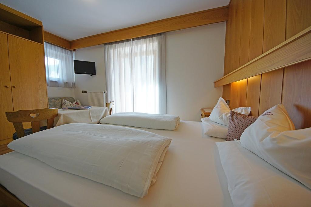 Garni Tofana Hotell Corvara In Badia Eksteriør bilde